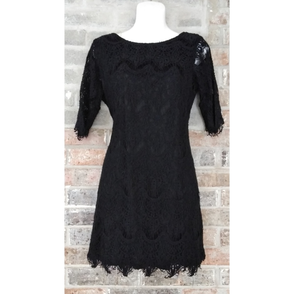 Ezra LBD mini 3/4 sleeve lace dress